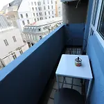 Charming Cozy - Old Town - Free Minibar Apartmán Bukurešť