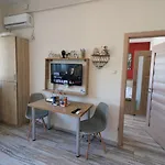 Charming Cozy - Old Town - Free Minibar * 부쿠레슈티
