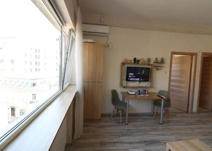 Charming Cozy - Old Town - Free Minibar Apartment